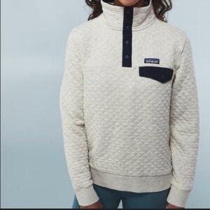 Patagonia Cream Quilted Pullover with Navy Accents